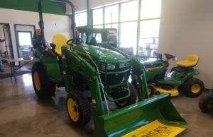 Look at this great John Deere tractor