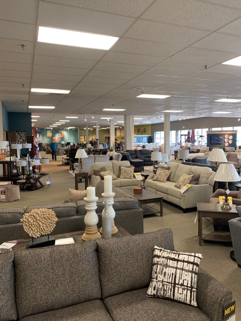 Household Appliance Furniture And Mattress Gallery Holds Art Van Blowout Sale