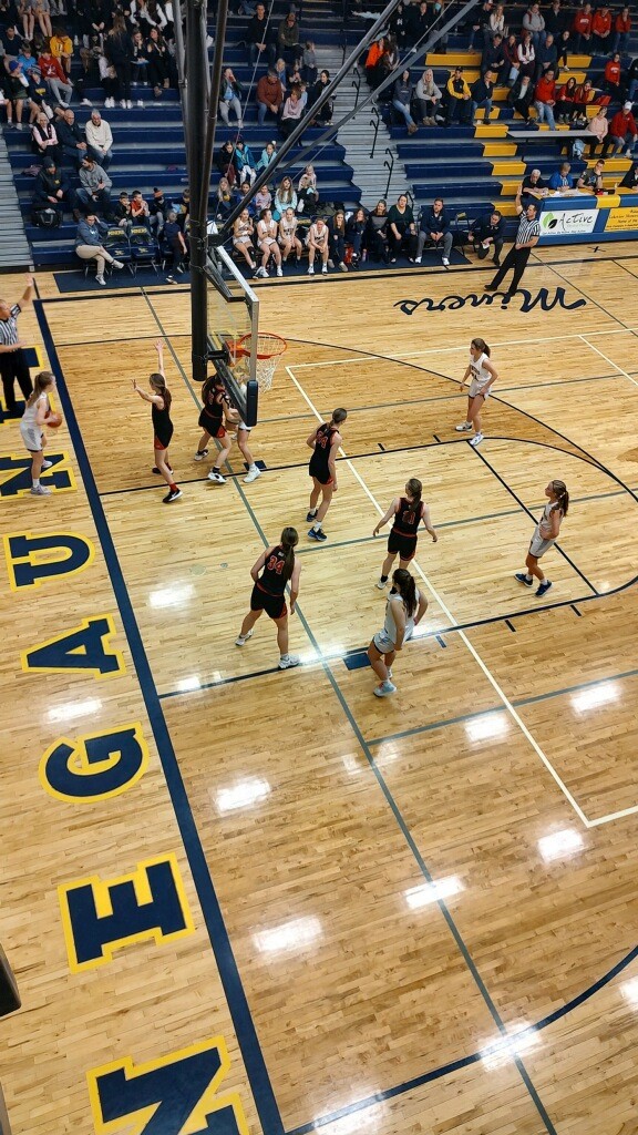 Negaunee Inbound Play